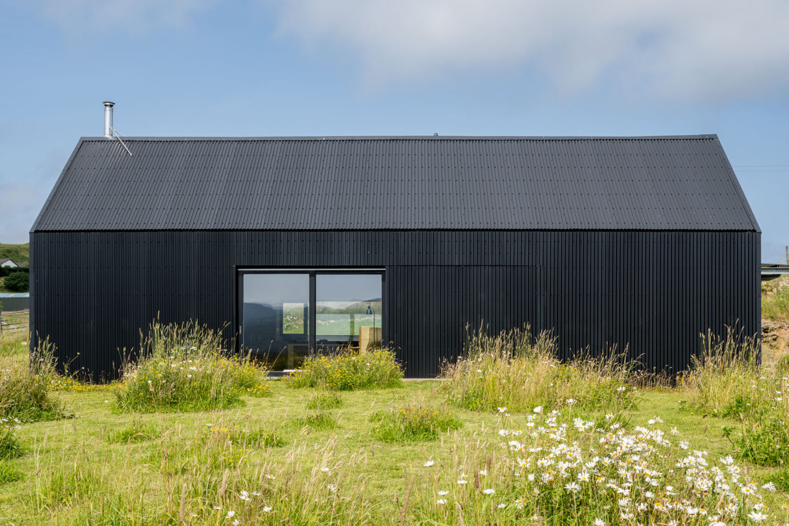 façade maison en aluminium noir façade maison en aluminium noir