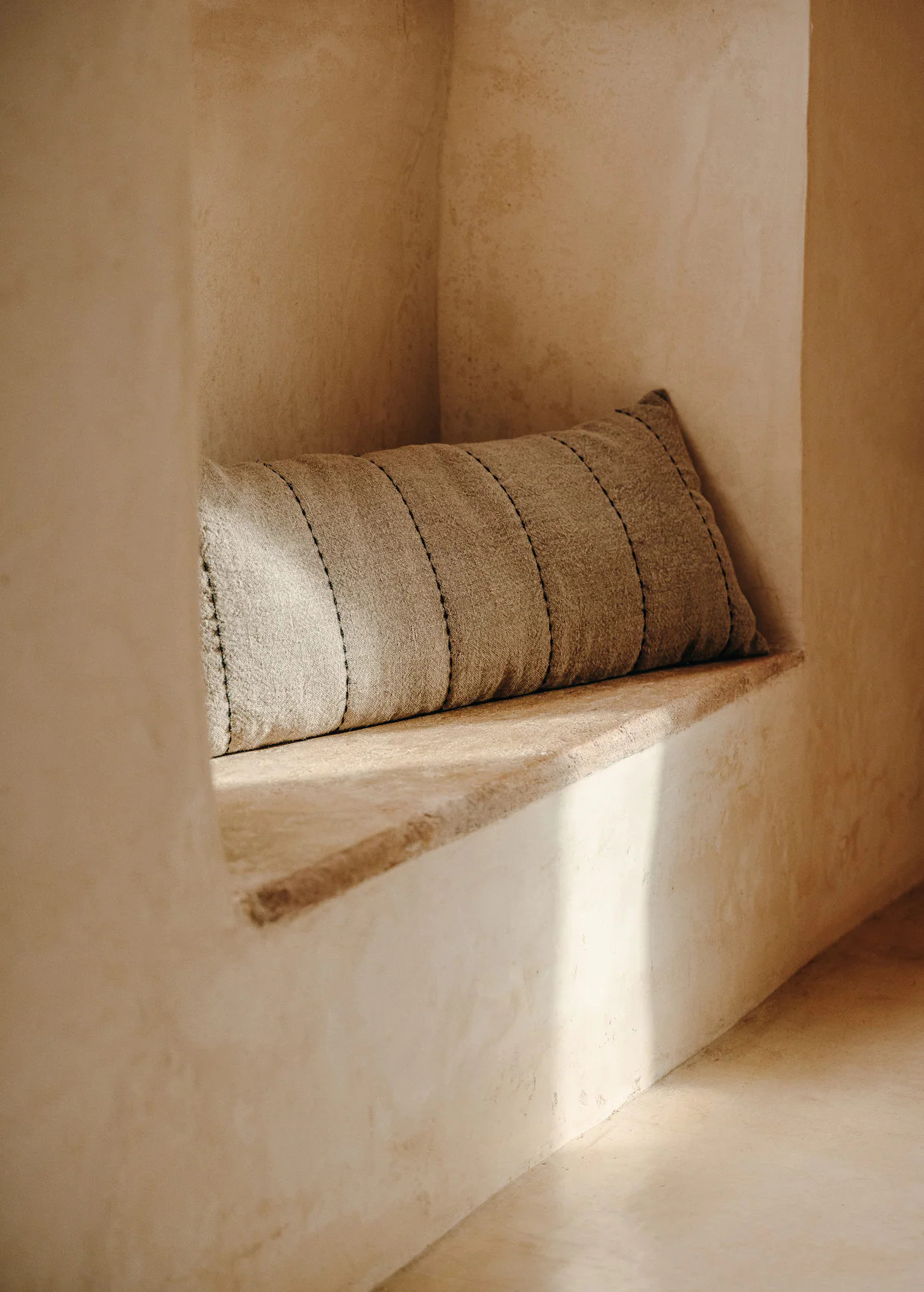 niche avec coussin maison du sud