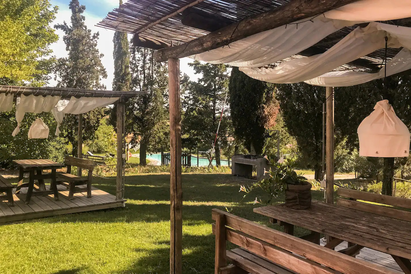 terrasse avec pergola bois et canisses terrasse avec pergola bois et canisses