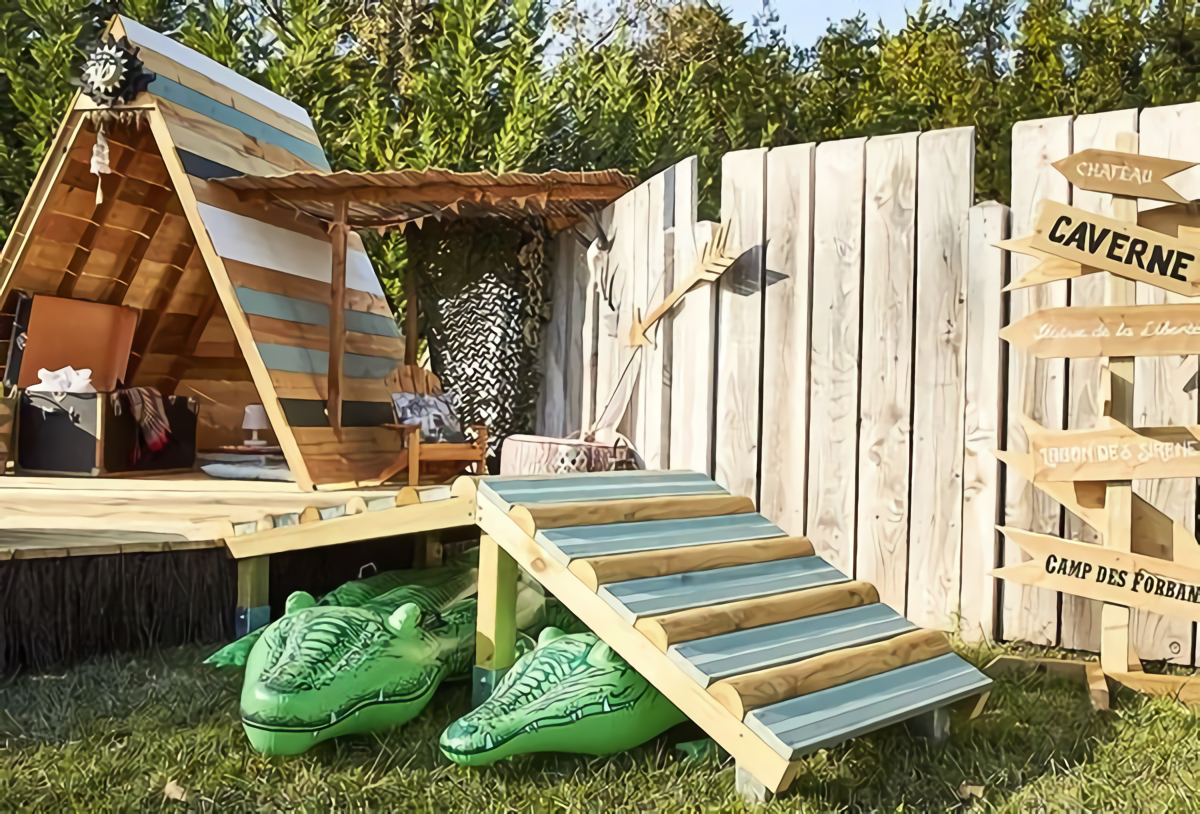 jardin avec cabane en bois
