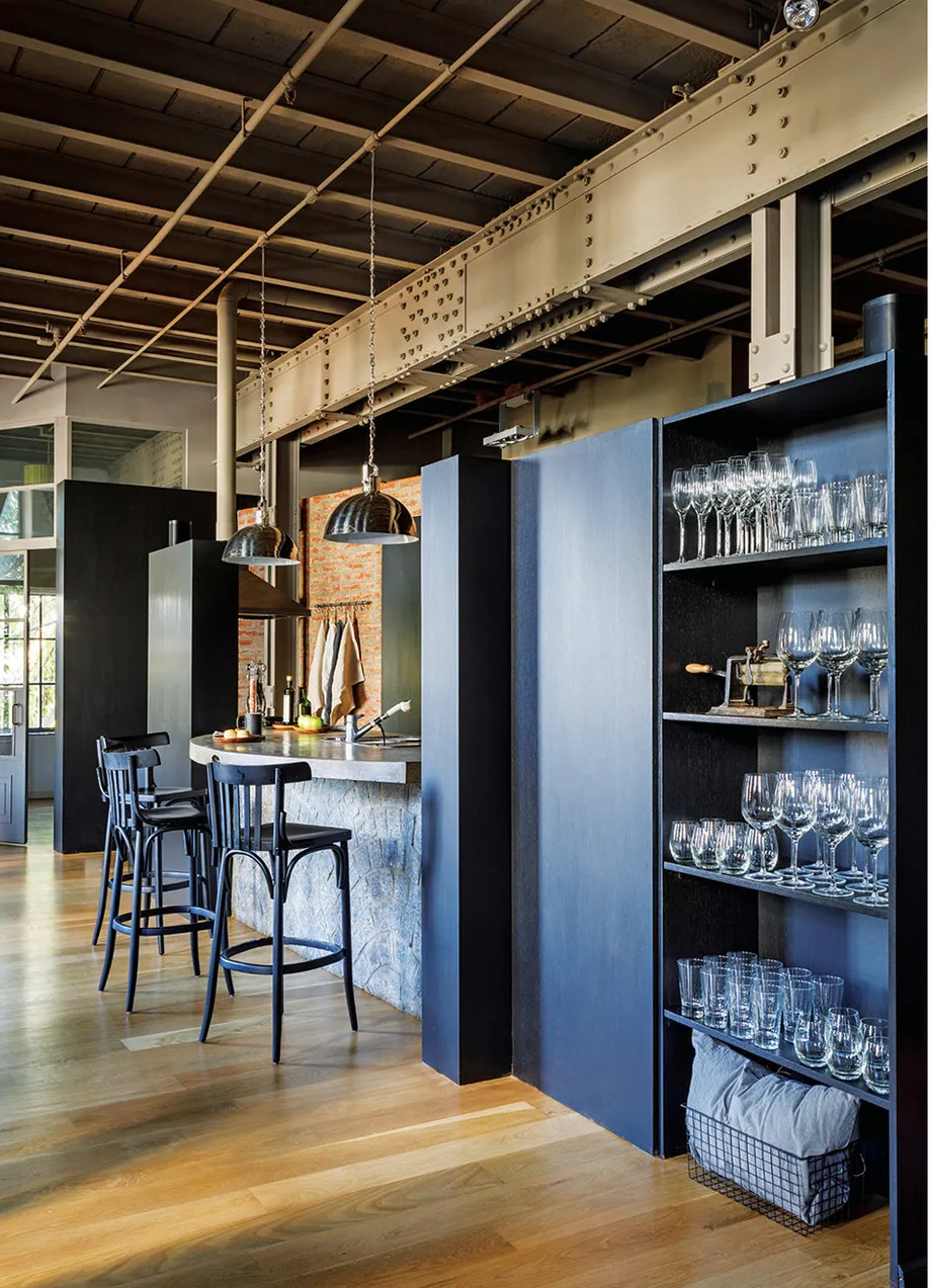 cuisine avec poutre métallique loft