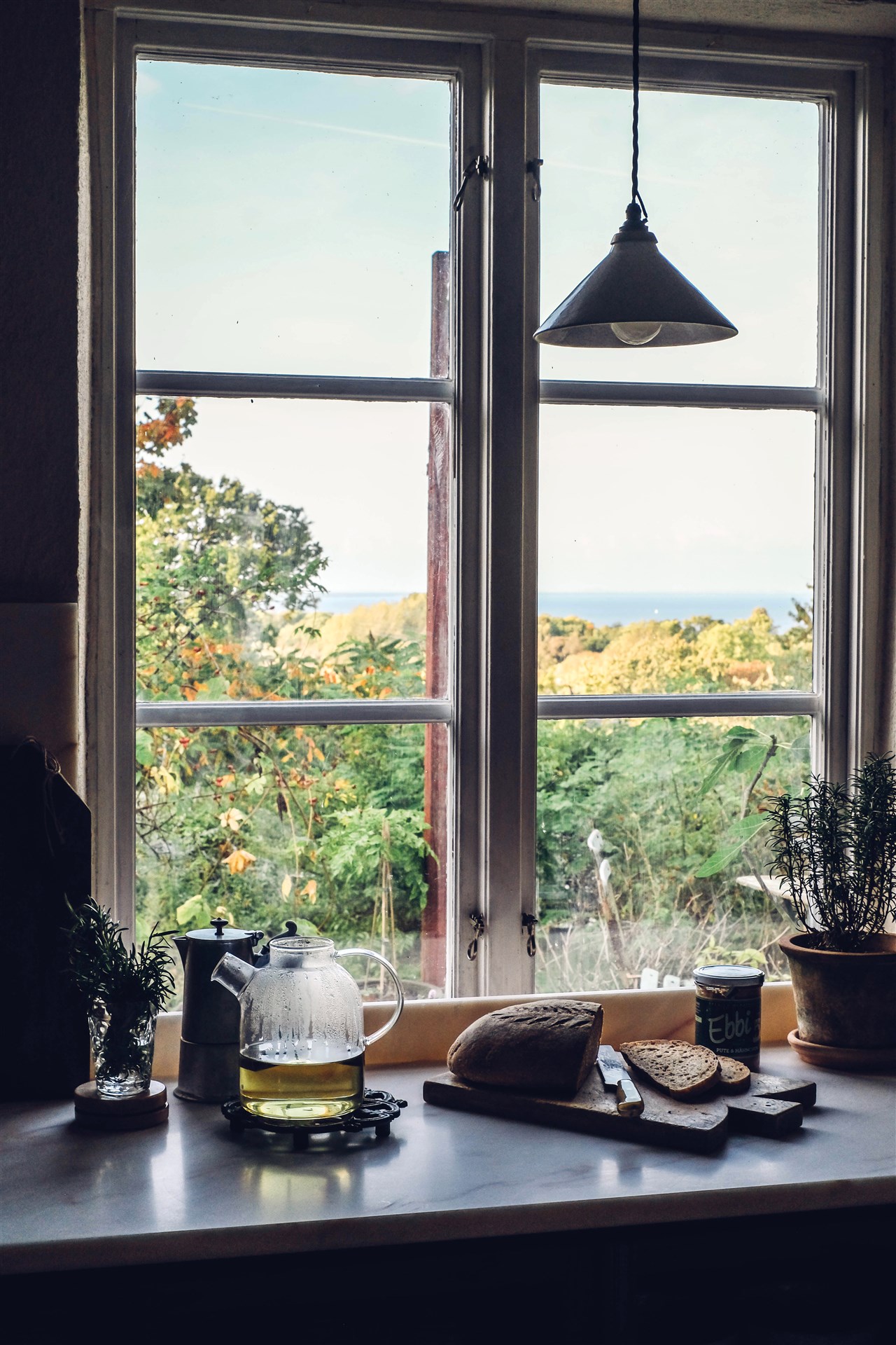 vue sur la mer depuis maison de campagne