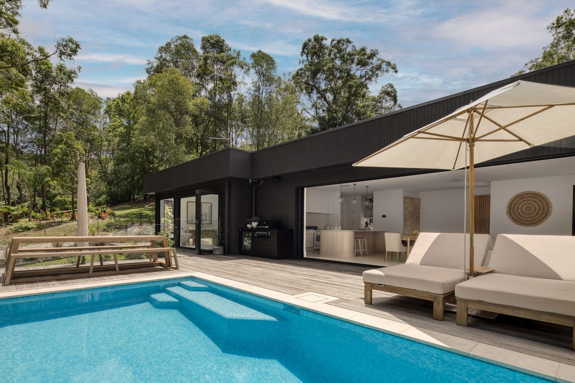 terrasse bois avec piscine maison contemporaine terrasse bois avec piscine maison contemporaine
