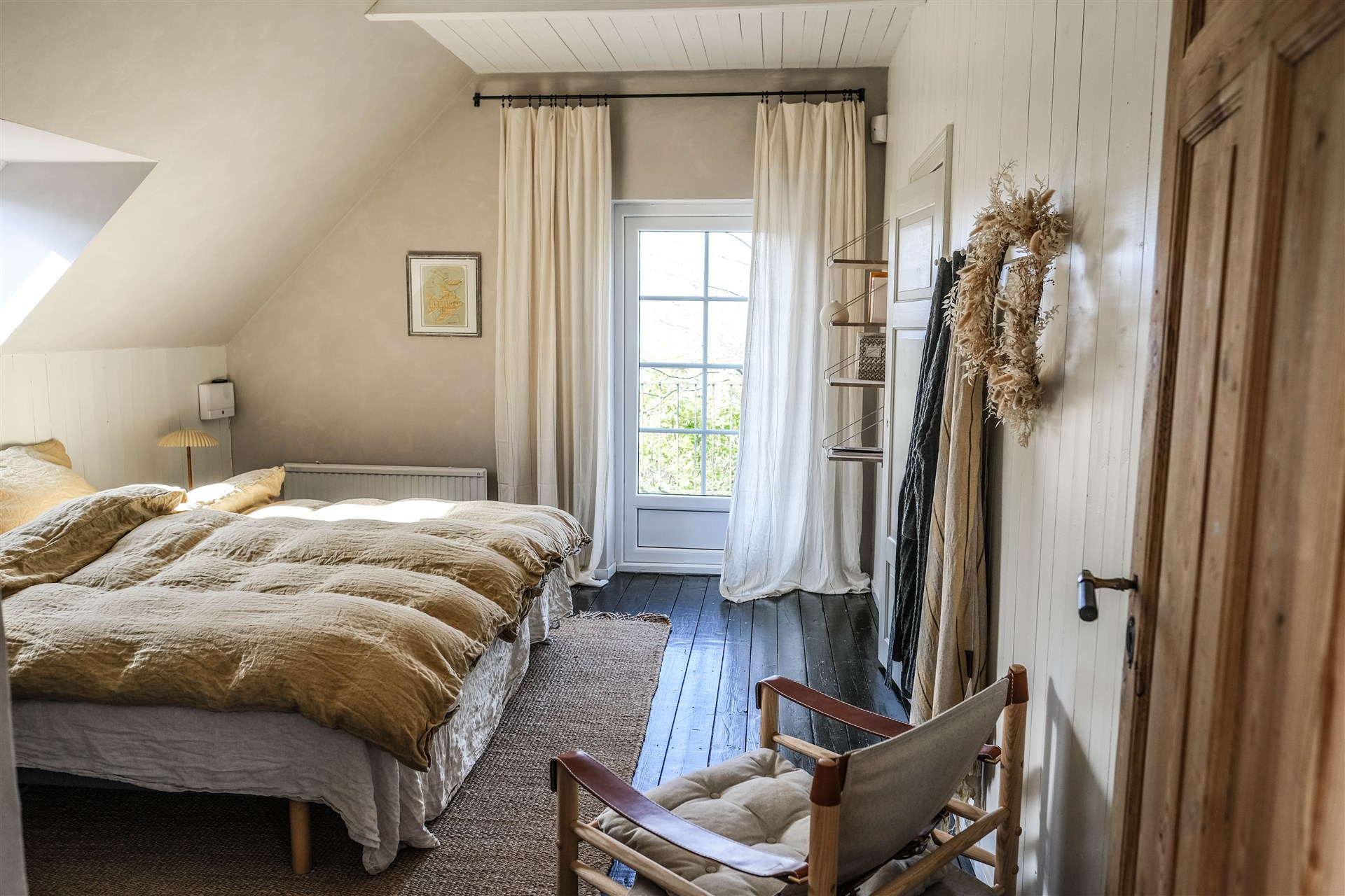 chambre sous combles décoration rustique chic