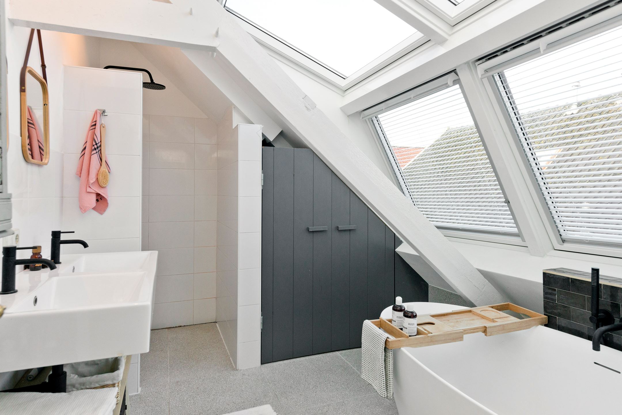 salle de bain design sous combles salle de bain design sous combles