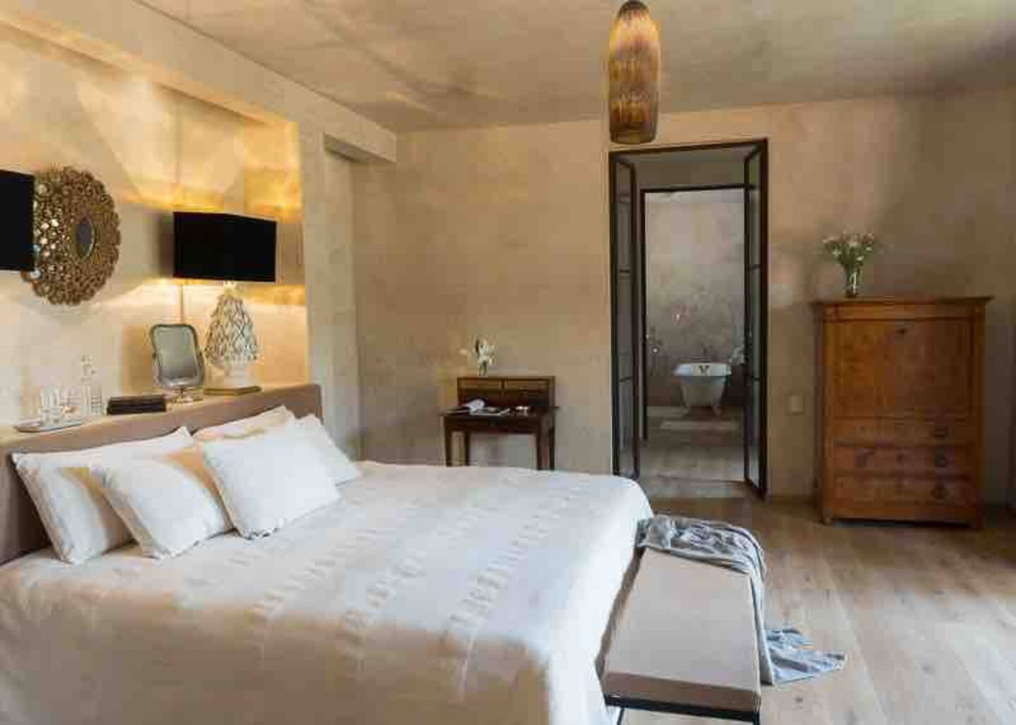 chambre maison rénovée décoration rustique chic
