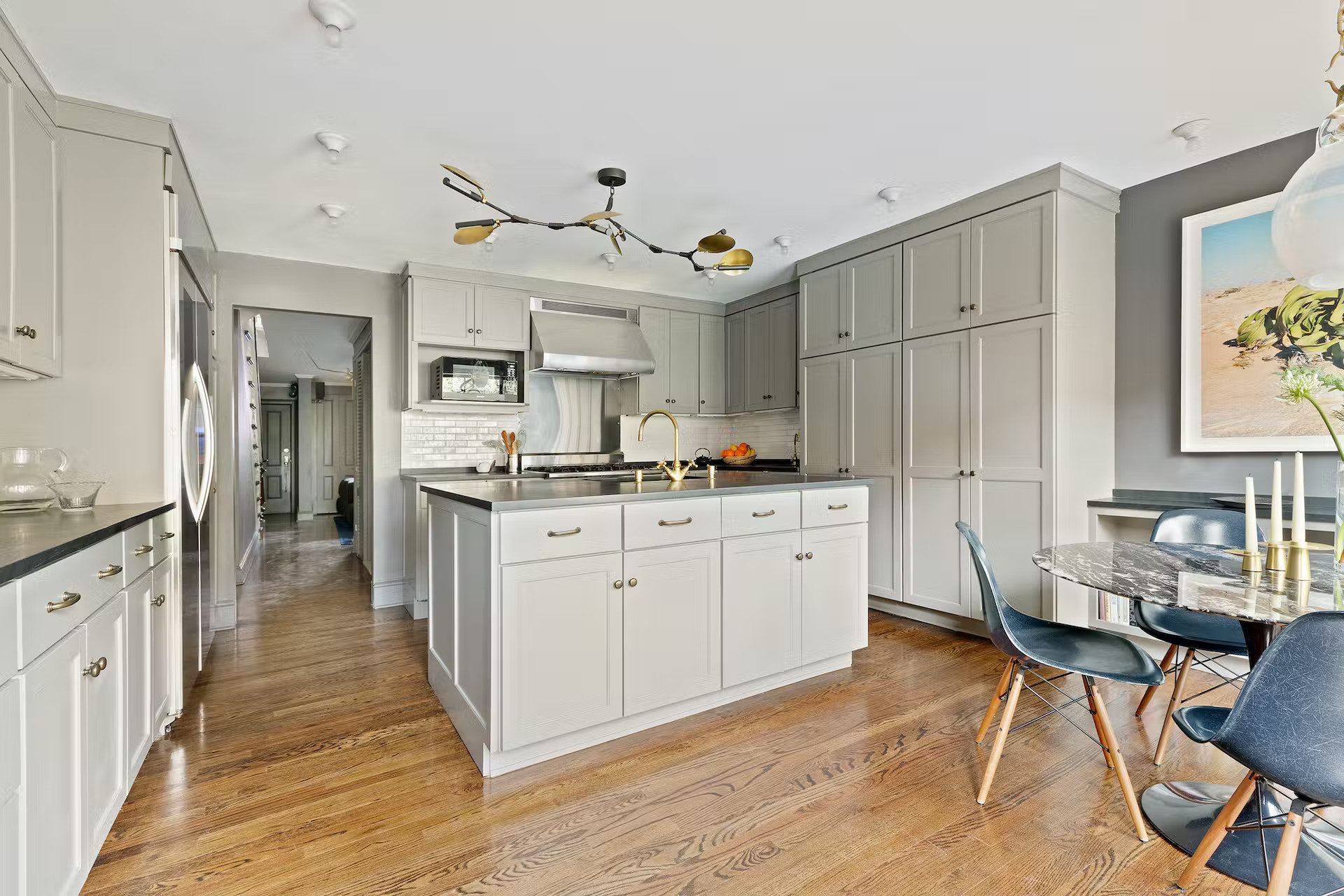 cuisine avec îlot décoration contemporaine