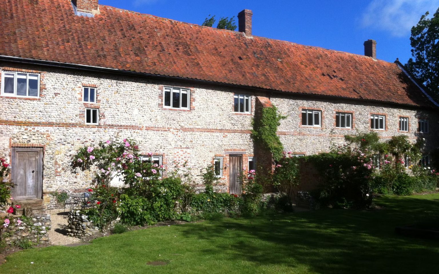 extérieur cottage en pierres