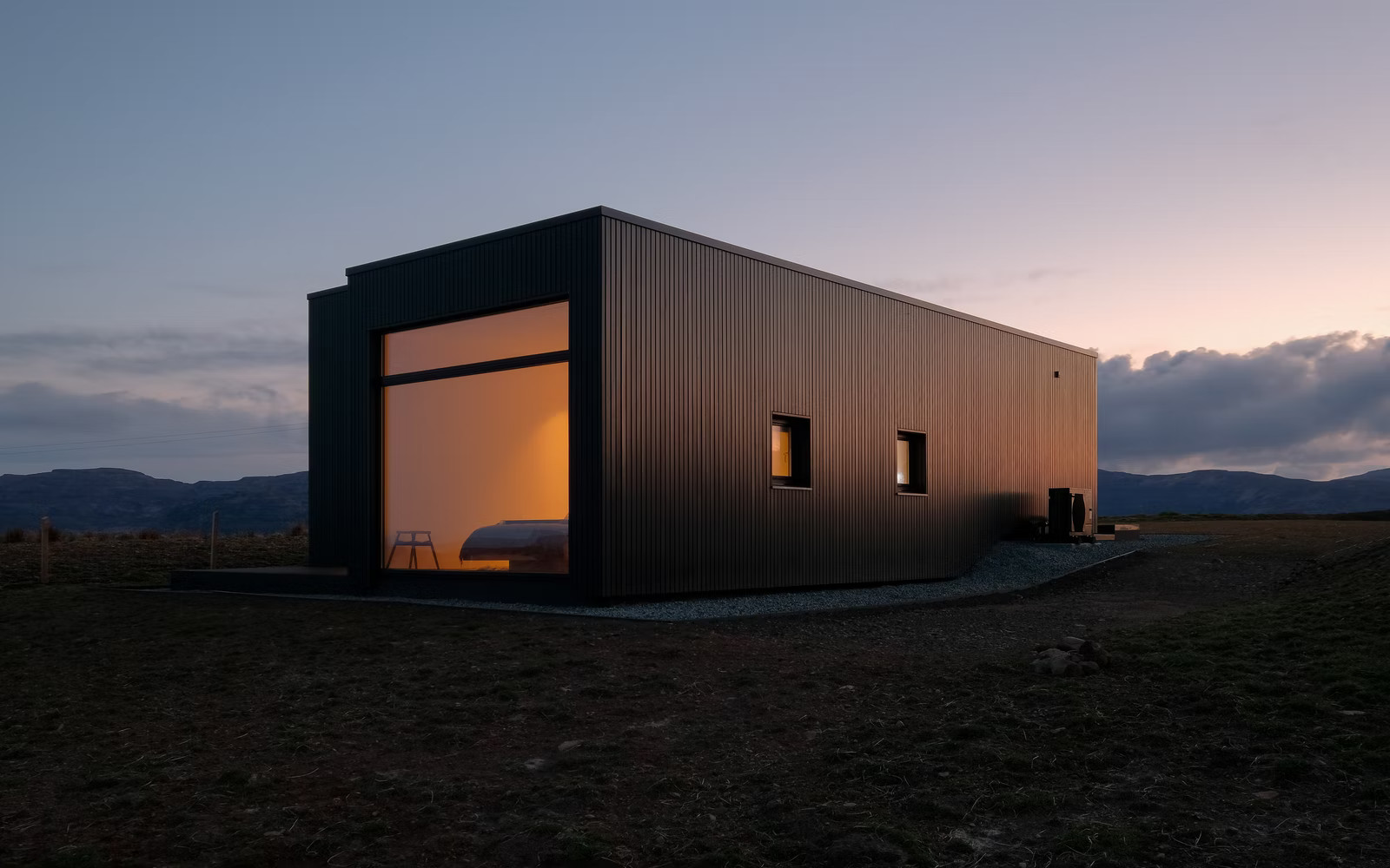 maison minimaliste en bois noir maison minimaliste en bois noir