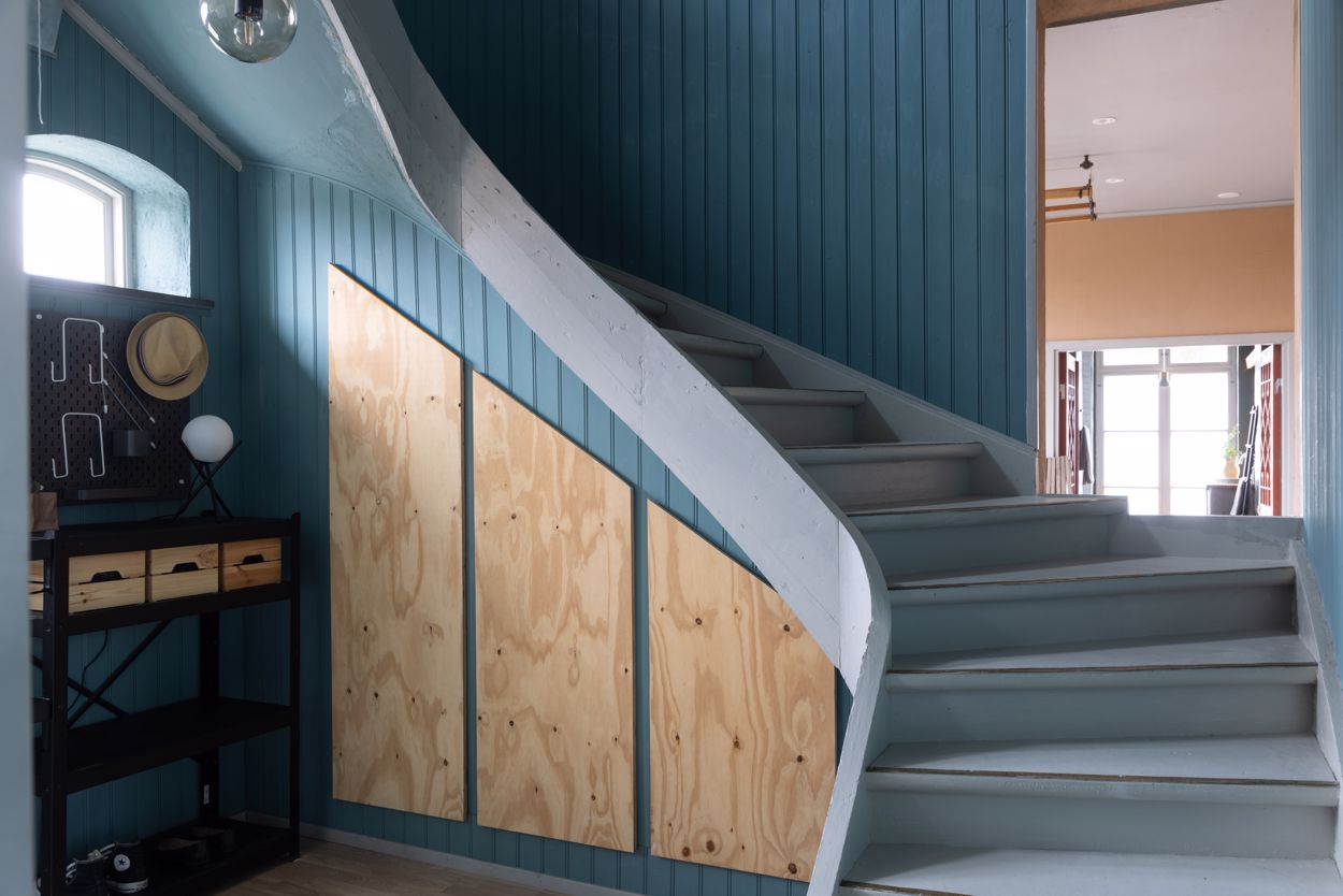 hall lambris bleu