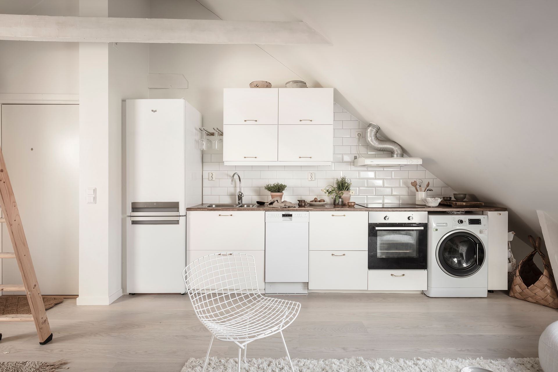 cuisine blanche sous combles cuisine blanche sous combles
