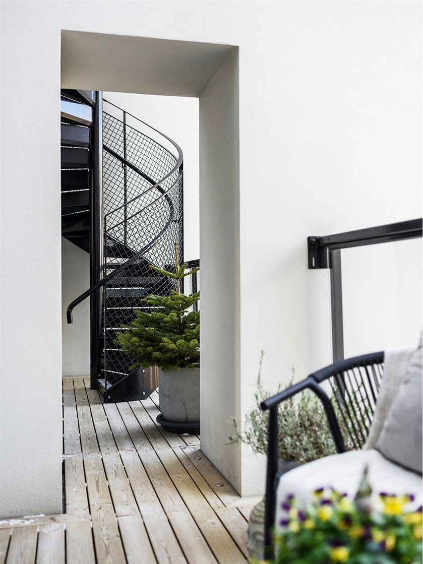 escalier colimaçon design acier