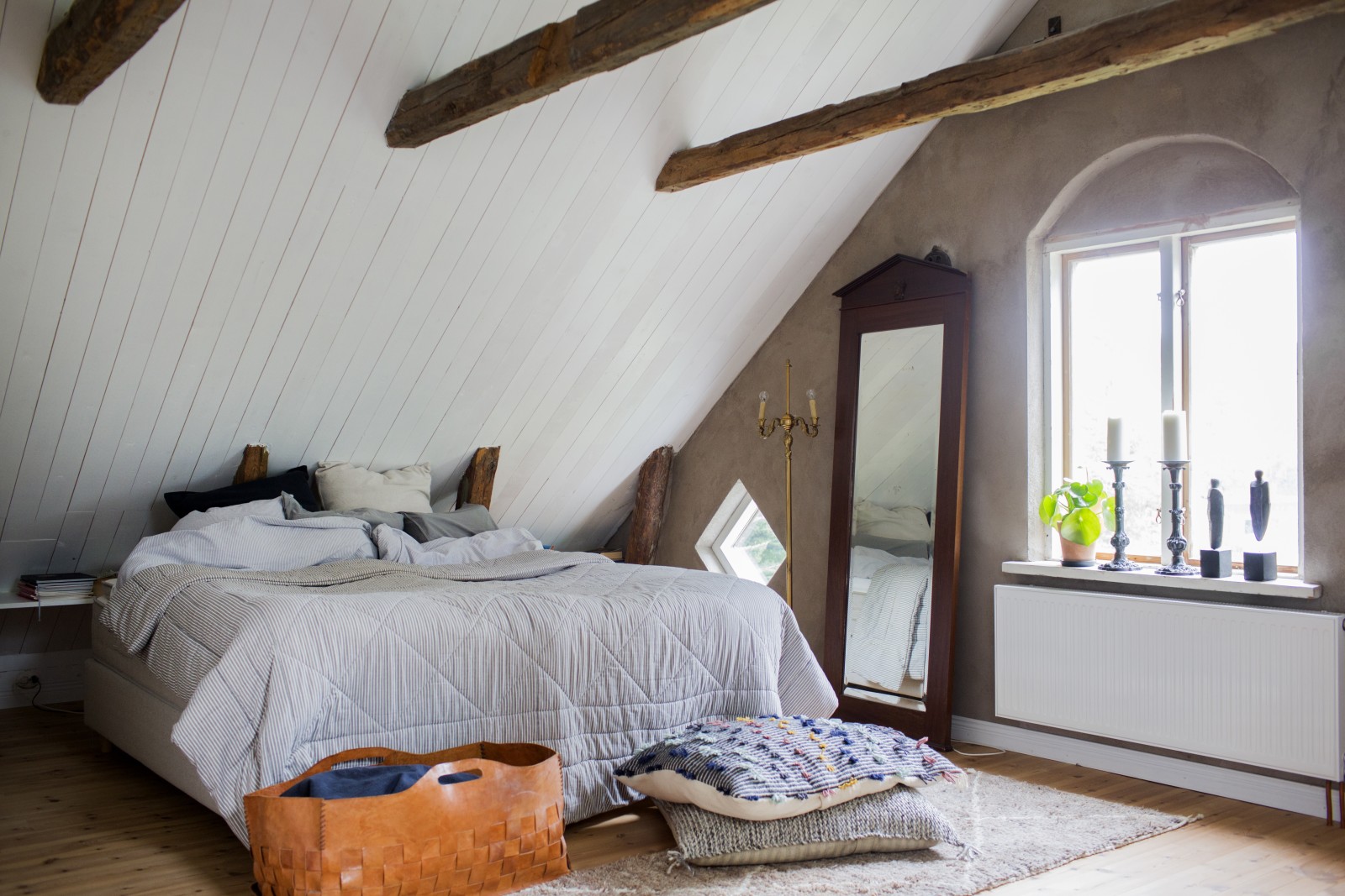chambre sous combles maison rénovée chambre sous combles maison rénovée