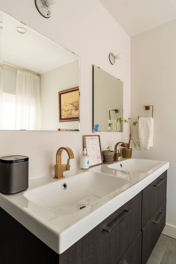salle de bain blanche