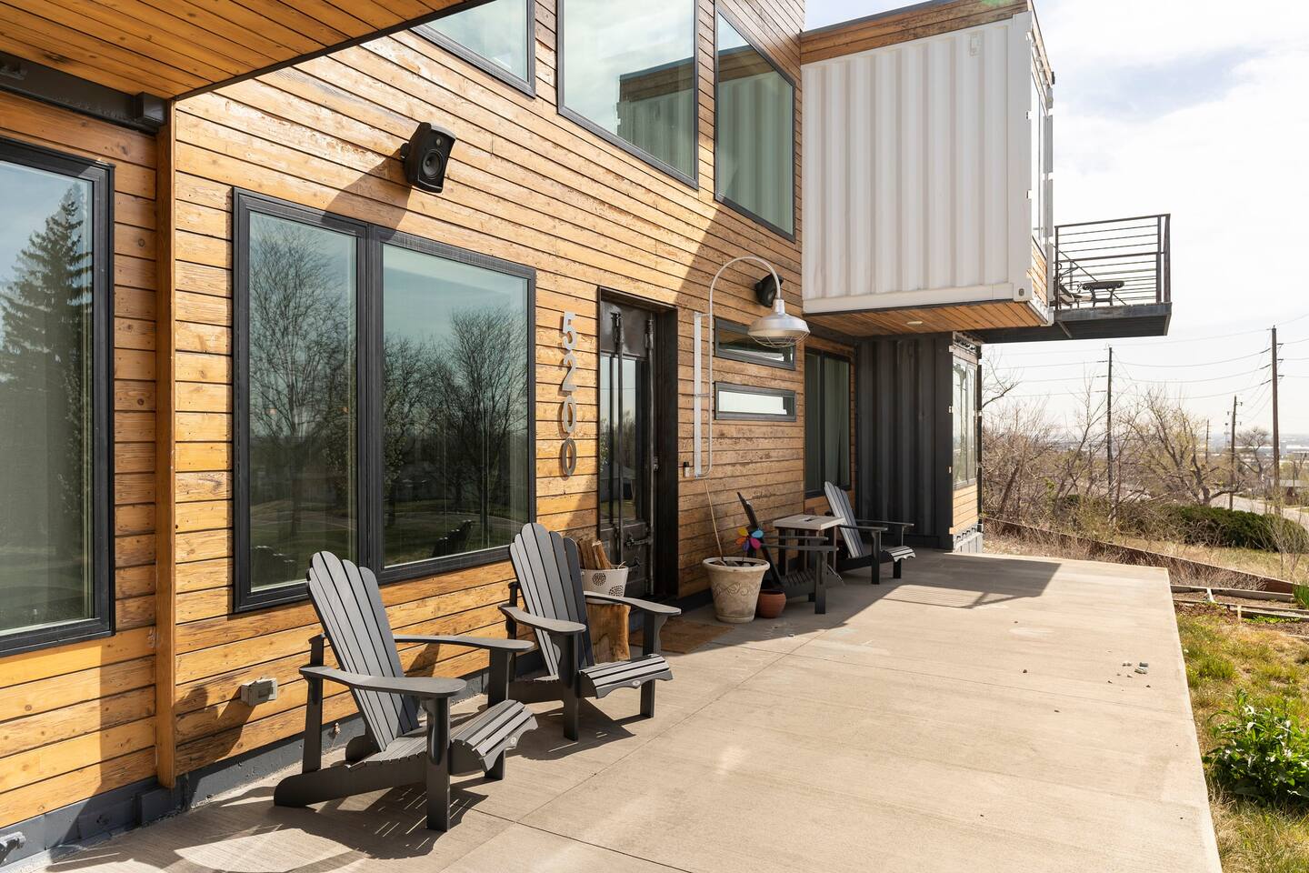 façade maison container bardée bois