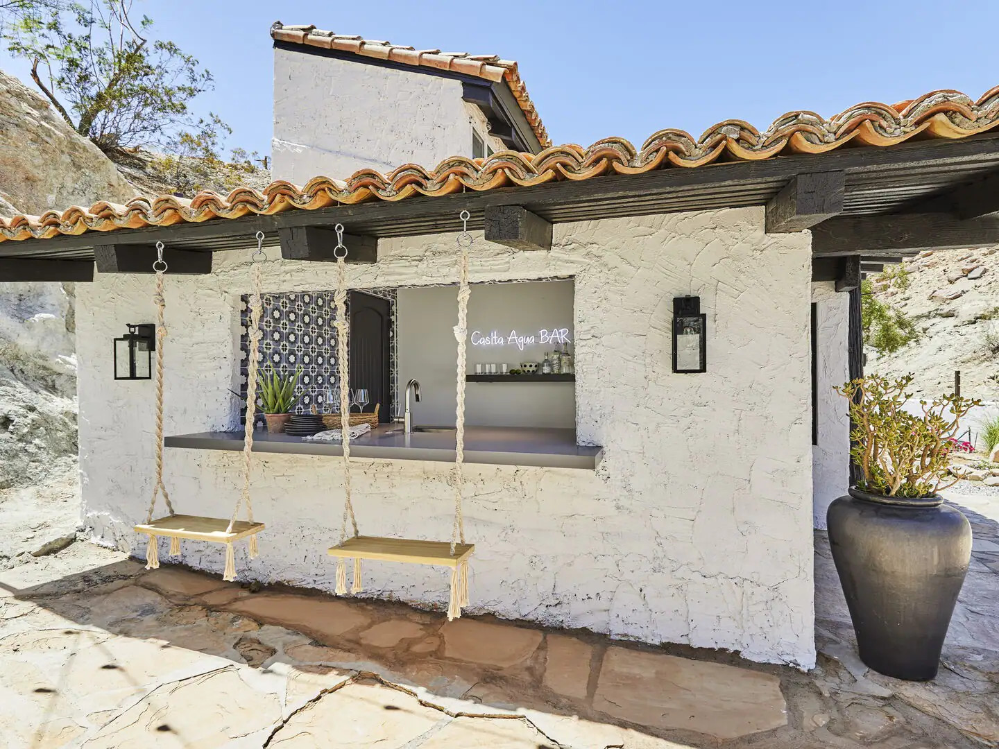bar de terrasse maison de Bobby Berk