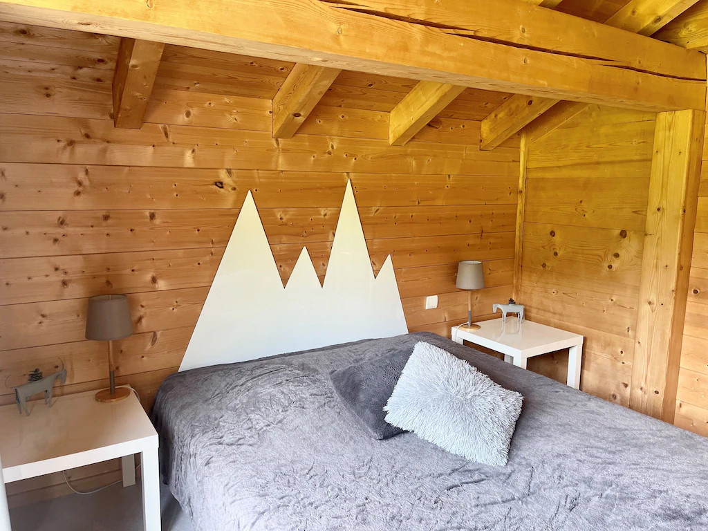 chambre sous combles maison bois