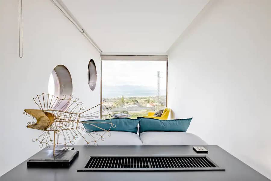 chambre avec baie vitrée