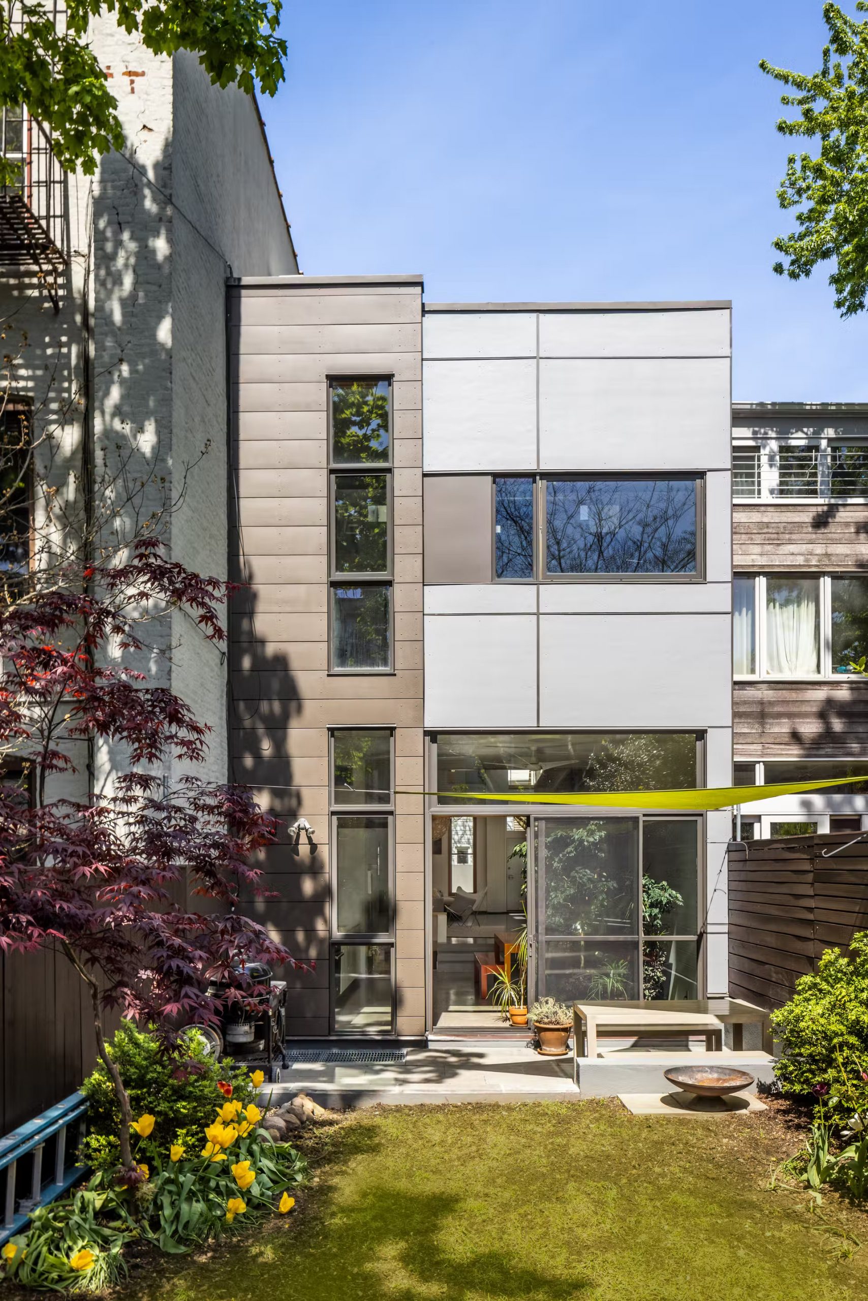 façade maison rénovée à Brooklyn