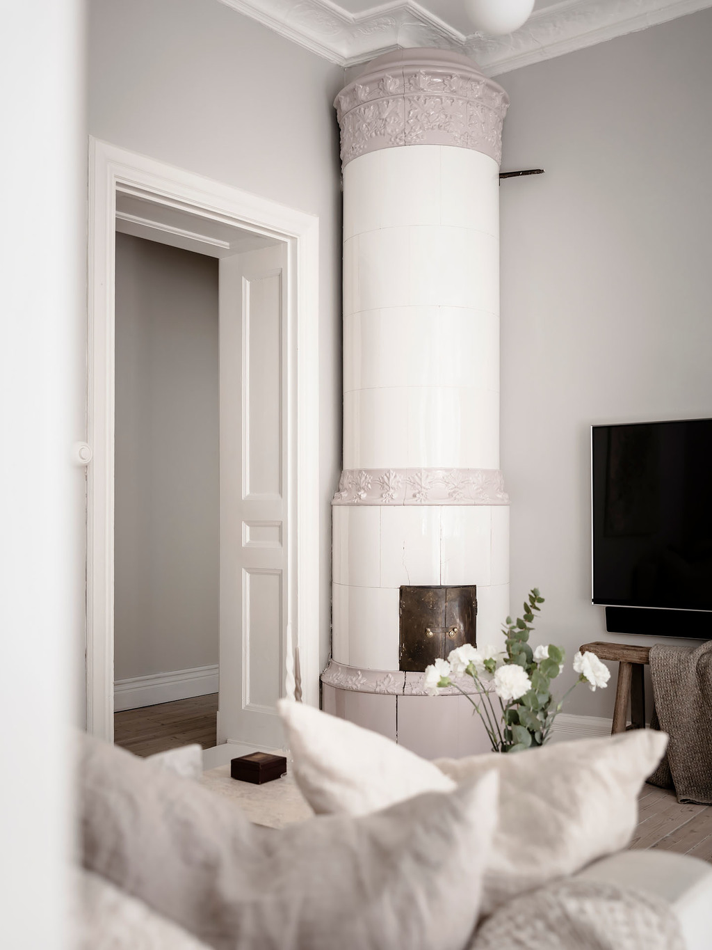 salon avec poêle ancien décoration scandinave