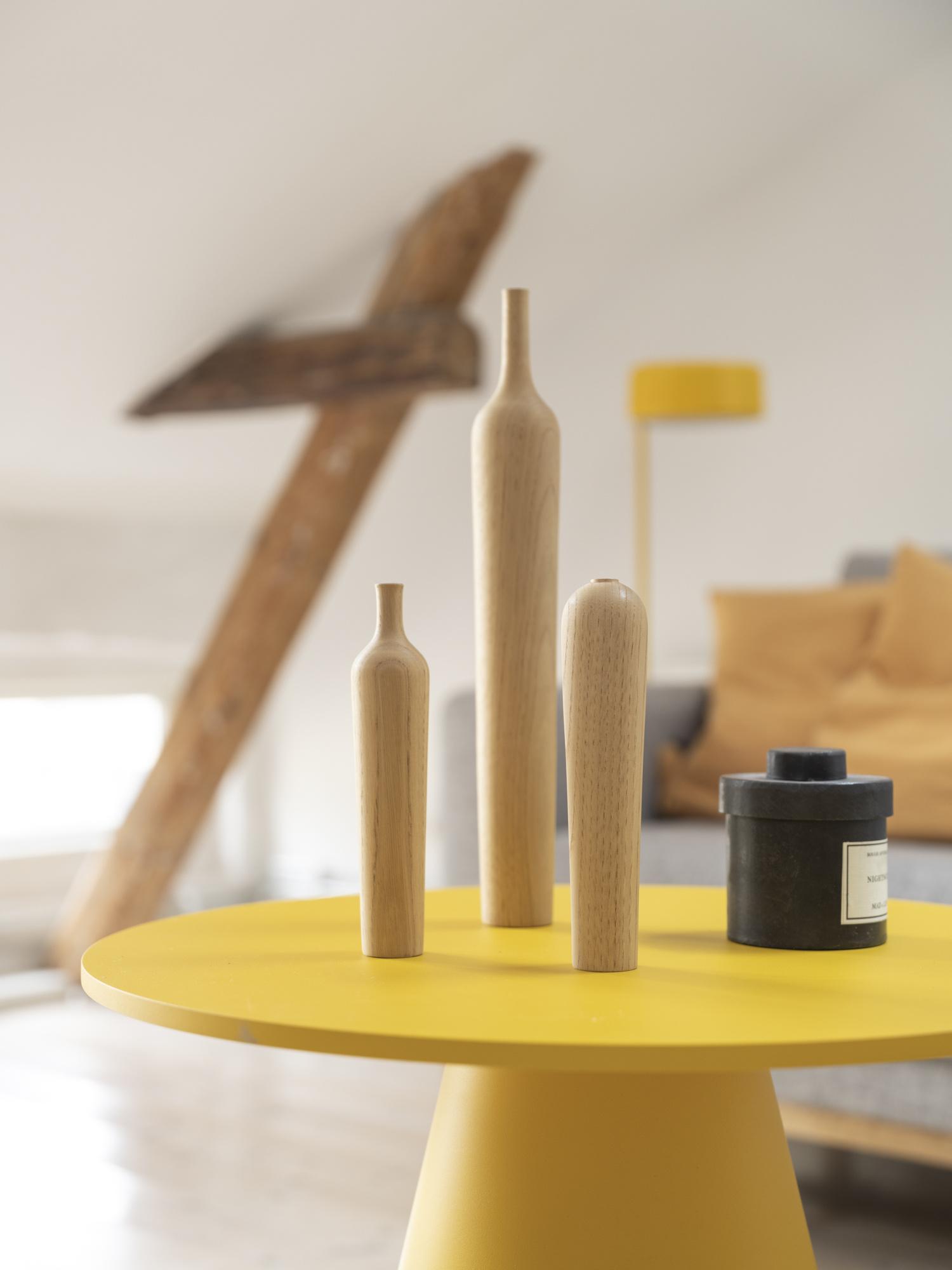table basse jaune