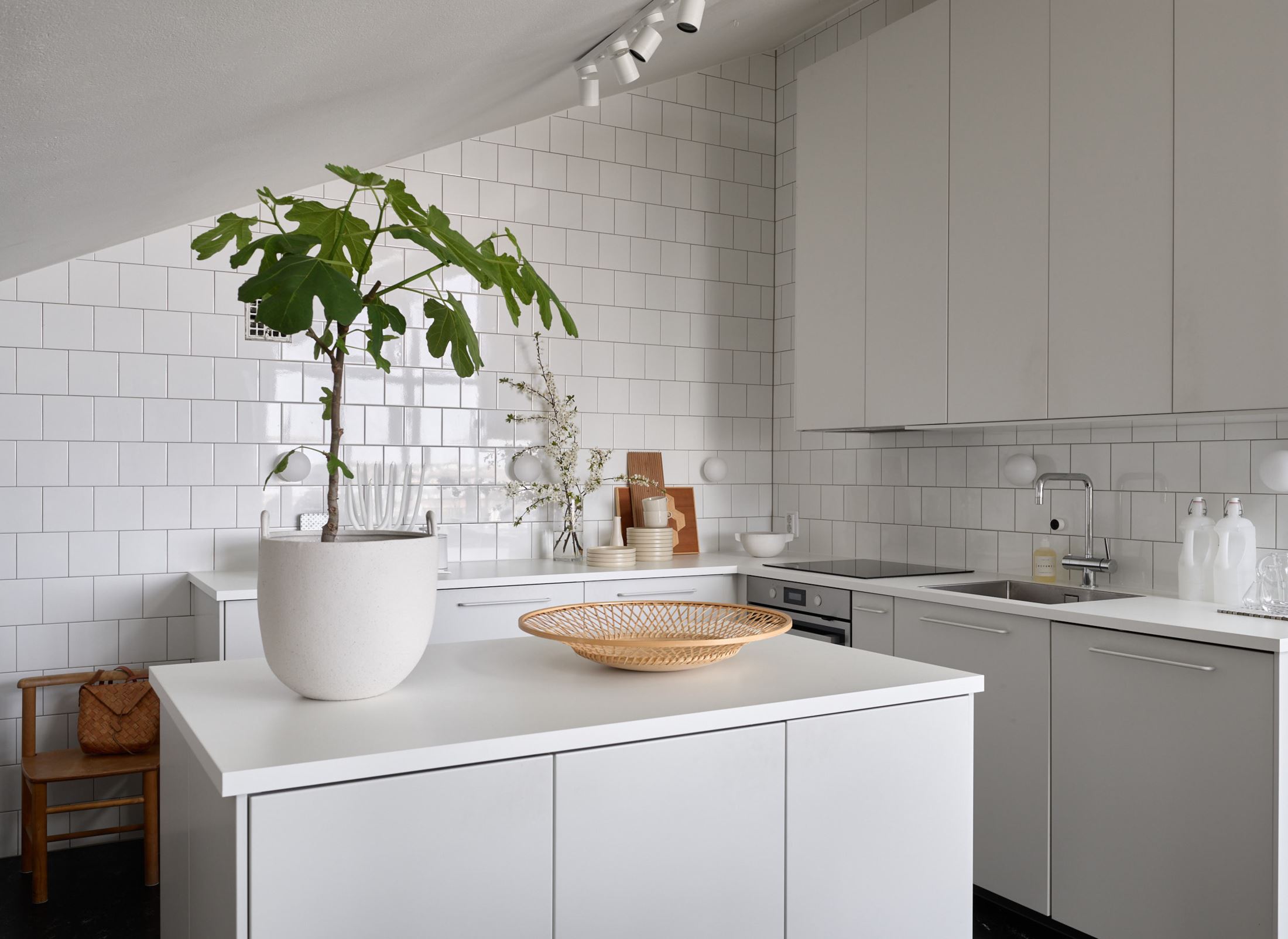 cuisine design blanche avec îlot