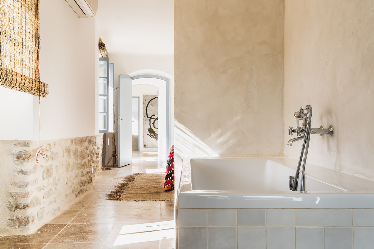 salle de bain rustique