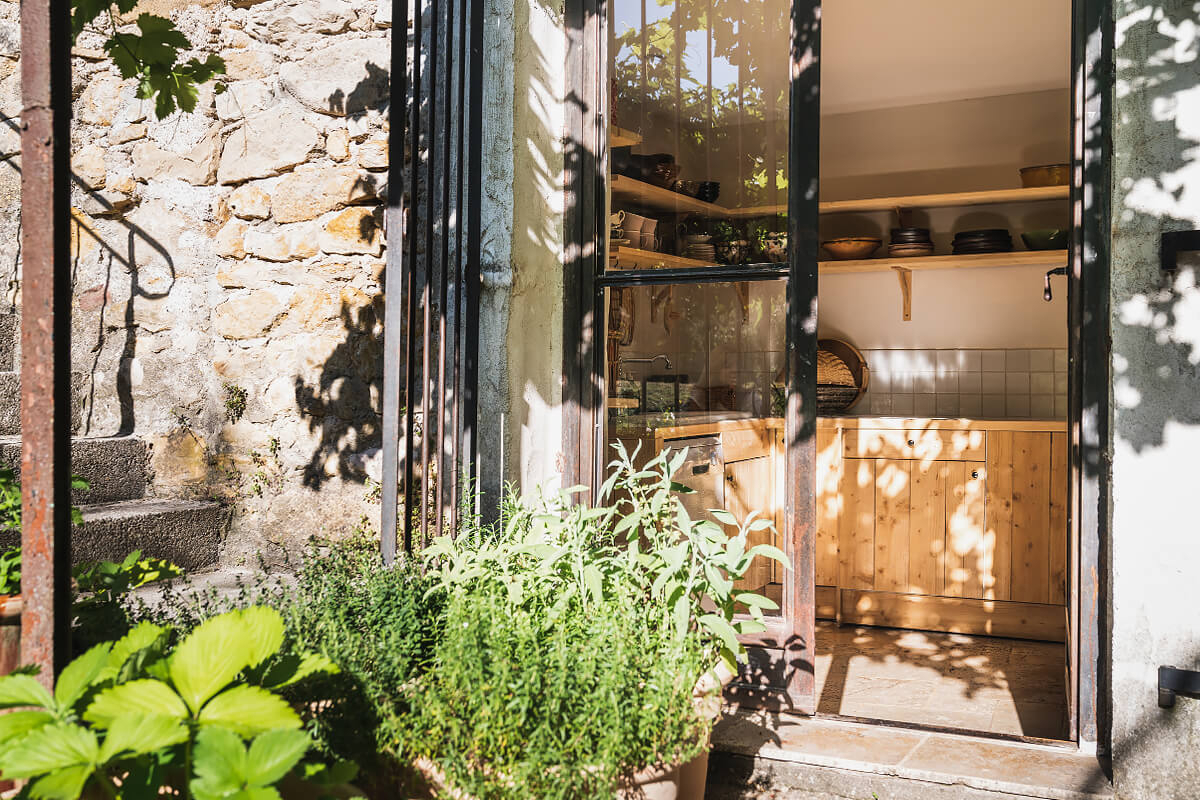 façade maison en pierres rénovée