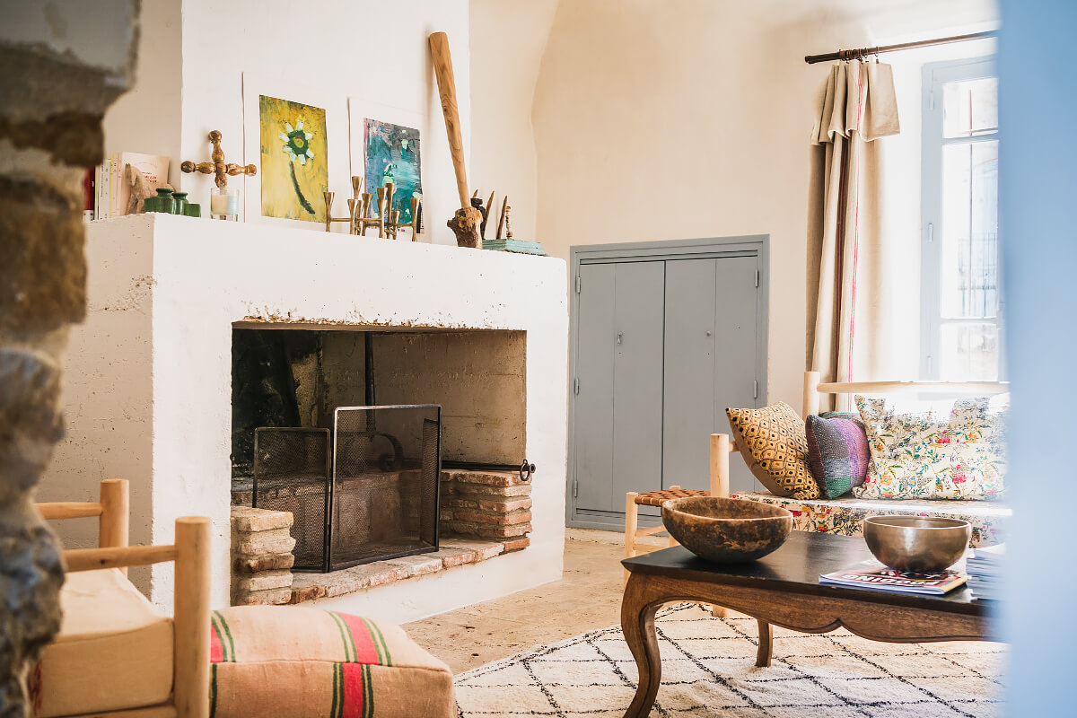 salon maison en pierres rénovée