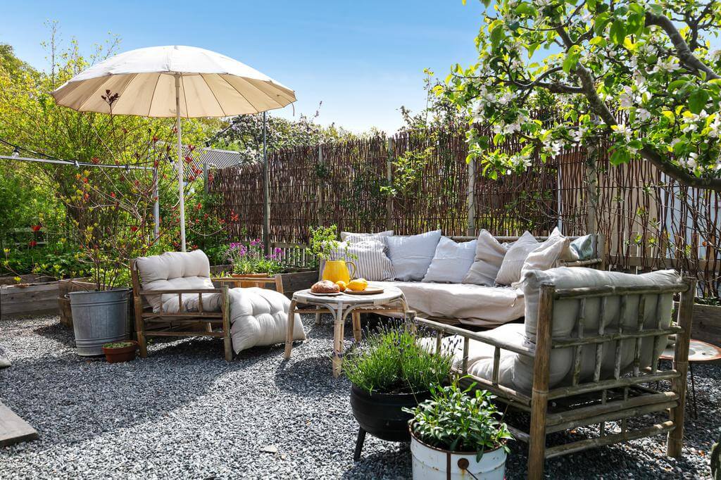 jardin en gravillons gris