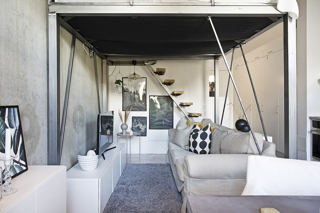 studio avec mezzanine décoration design