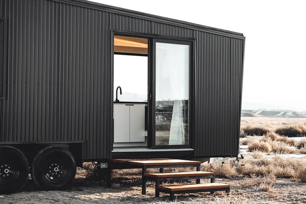 façade tiny house design