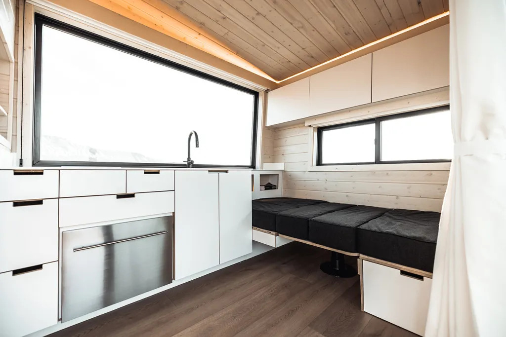 lit escamotable mini maison design 18m2