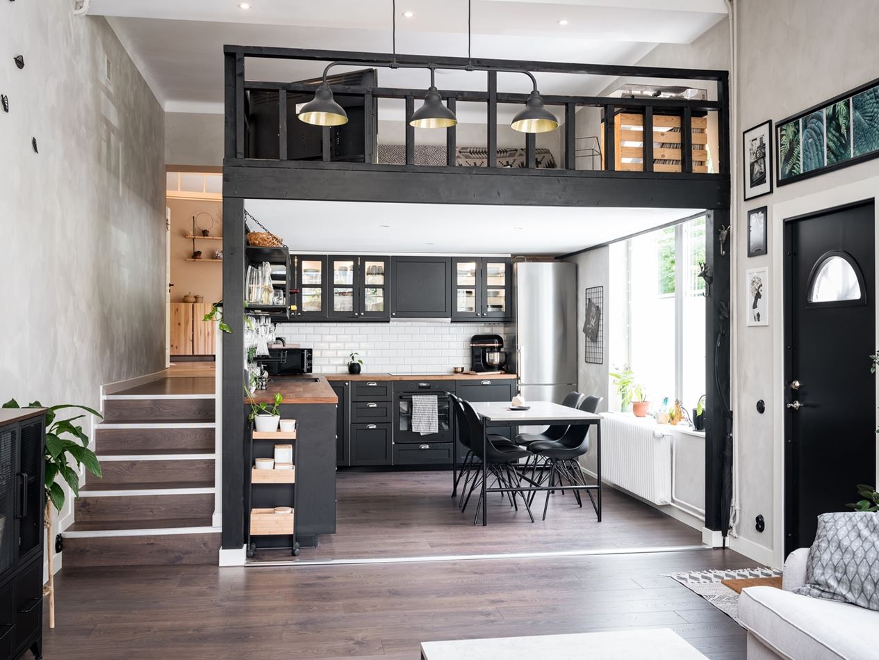 salon avec mezzanine appartement rénové