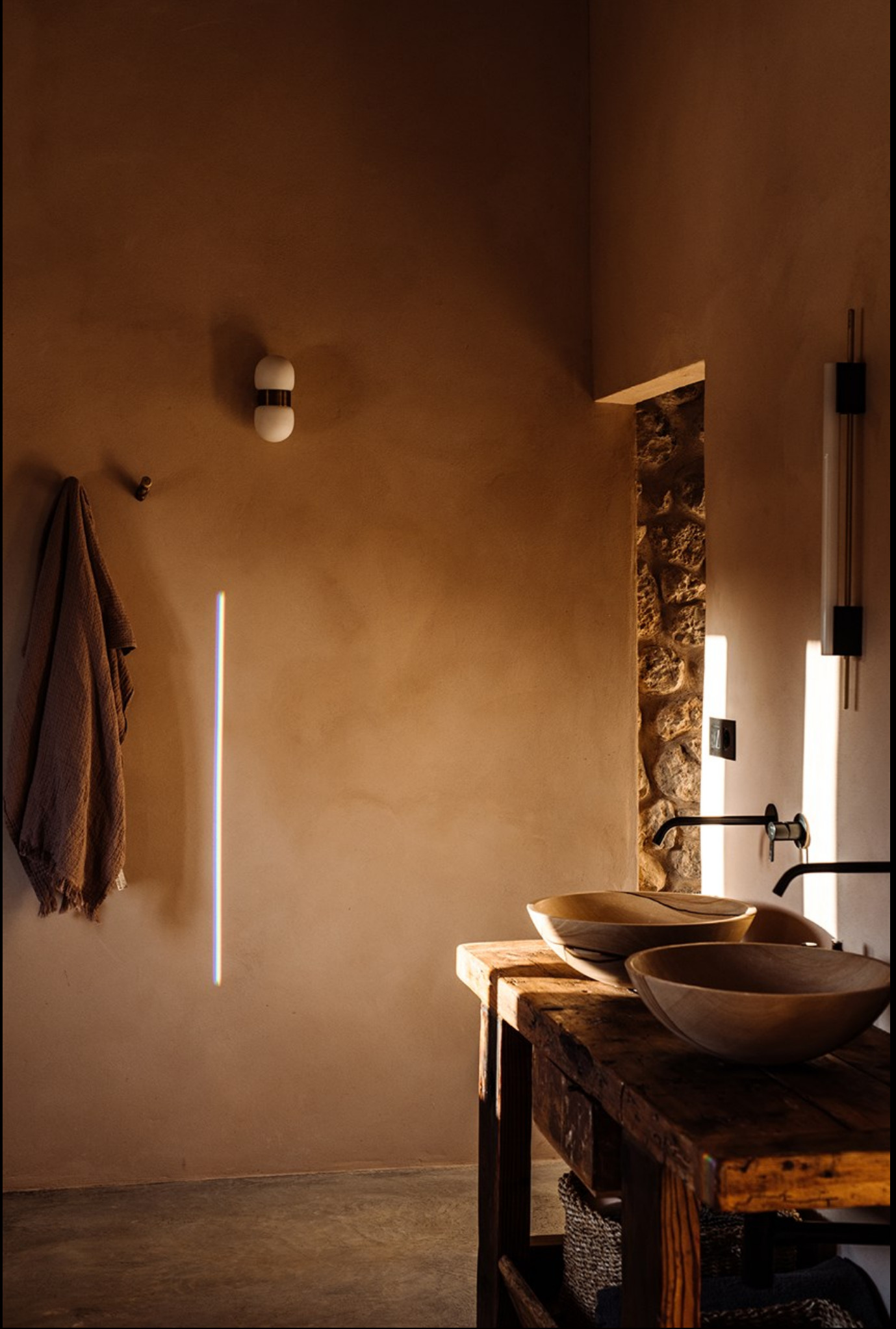 salle de bain rustique