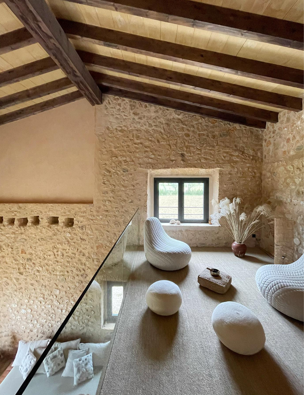 salon sur mezzanine décoration naturelle