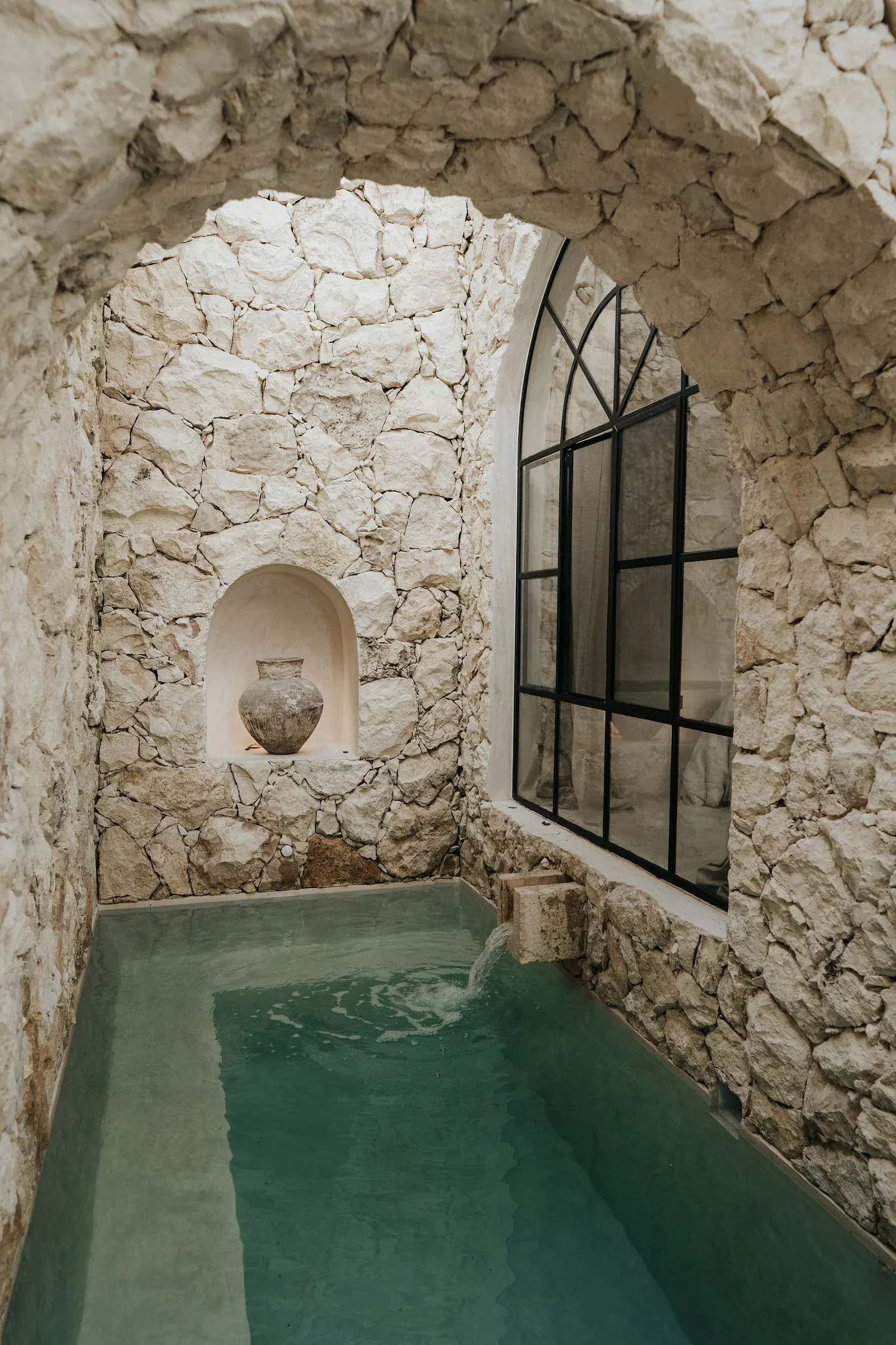 mini piscine entre murs pierres mini piscine entre murs pierres
