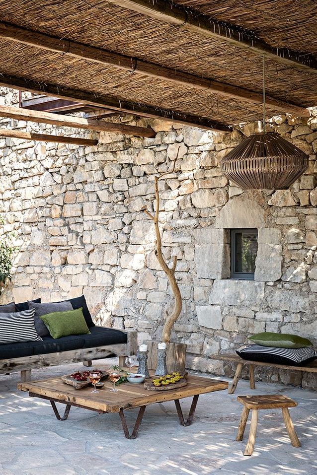 terrasse avec pergola bois et canisses