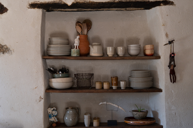 étagère cuisine maison ancienne rénovée