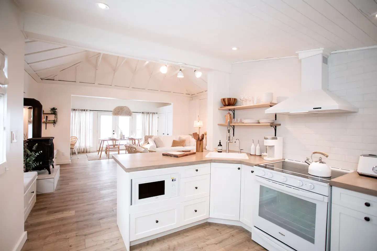 cuisine blanche ouverte