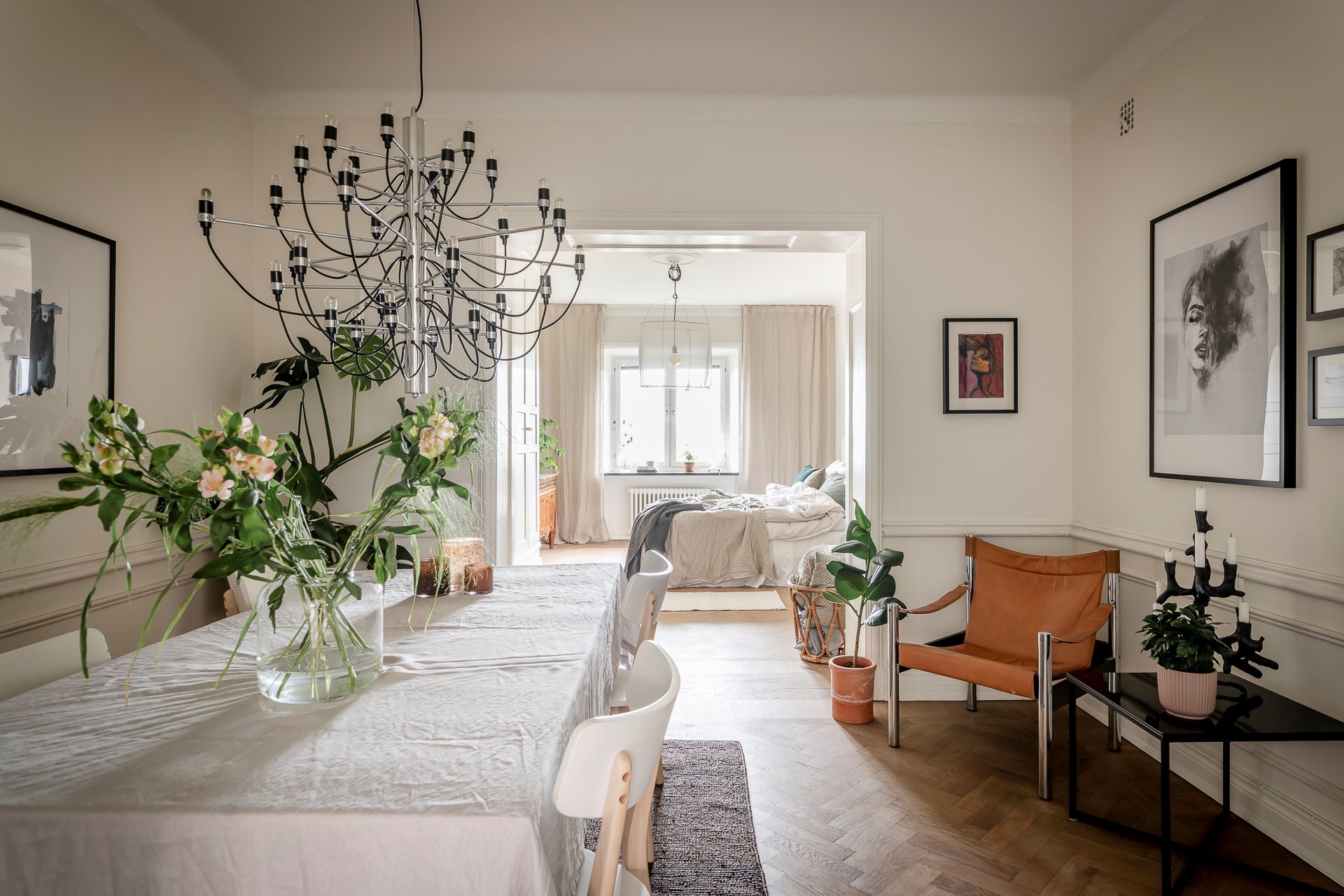 salle à manger sur chambre
