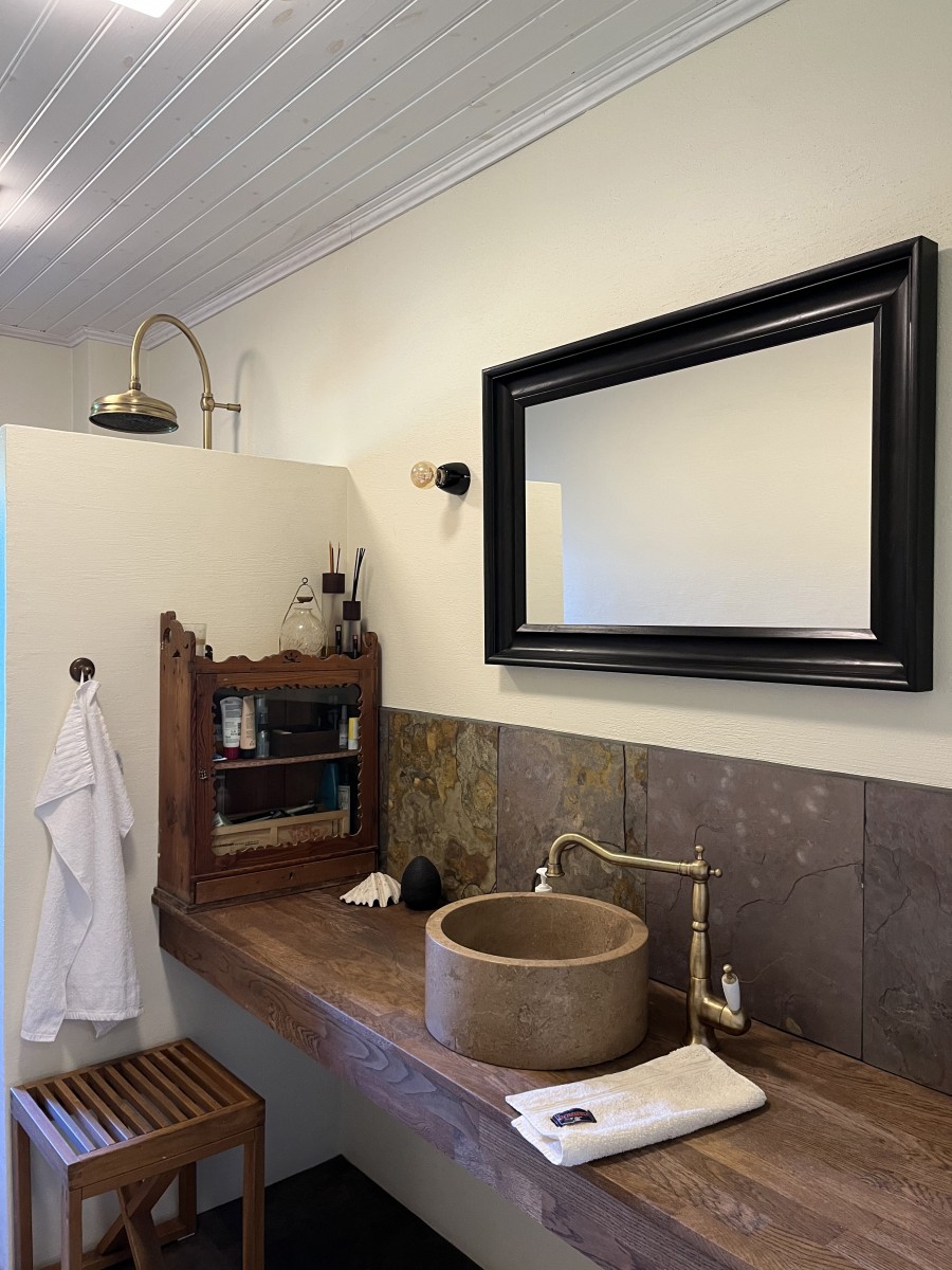salle de bain rustique chic