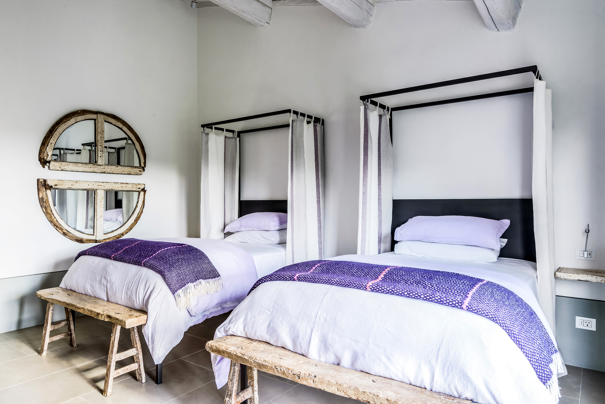 chambre décoration couleur violette
