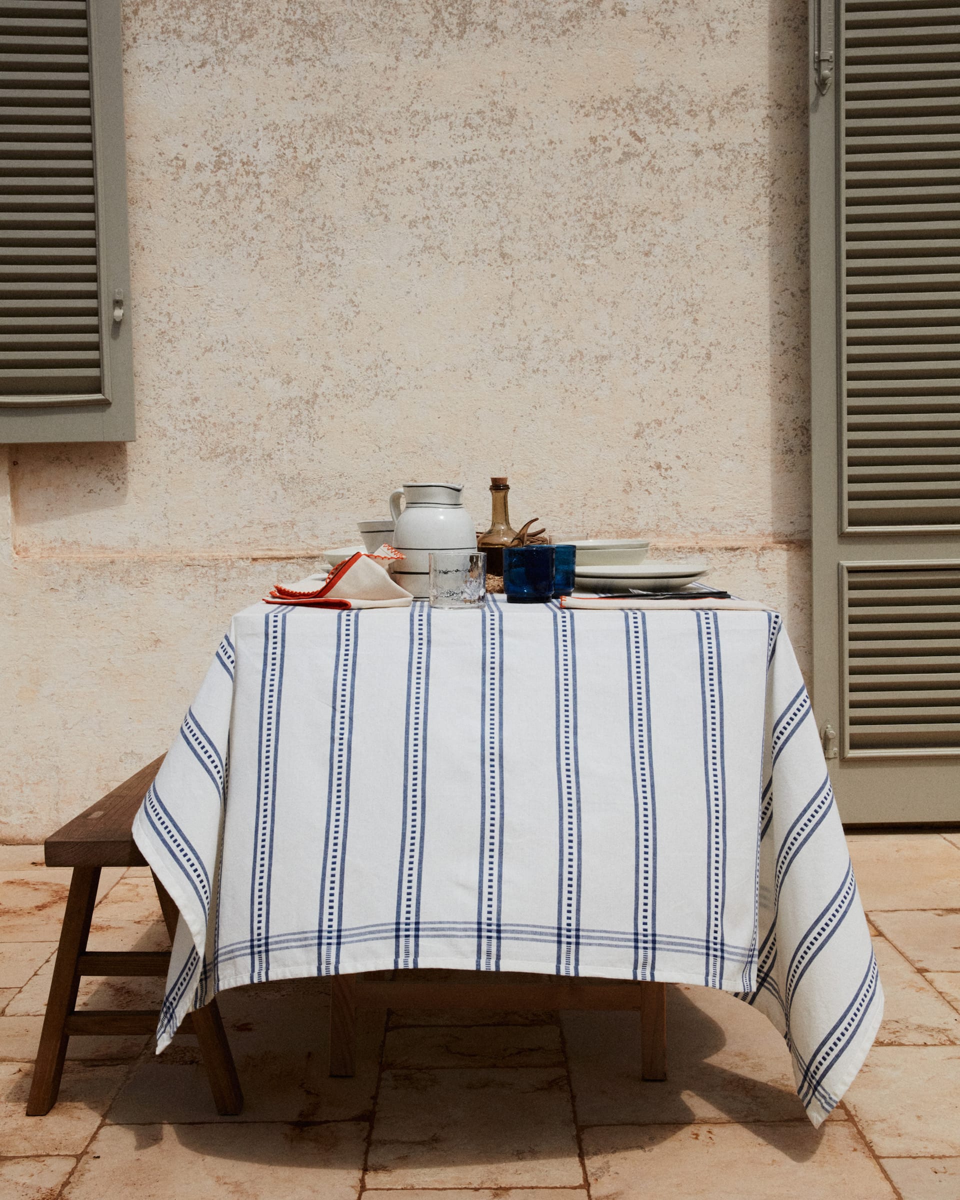 table Zara Home