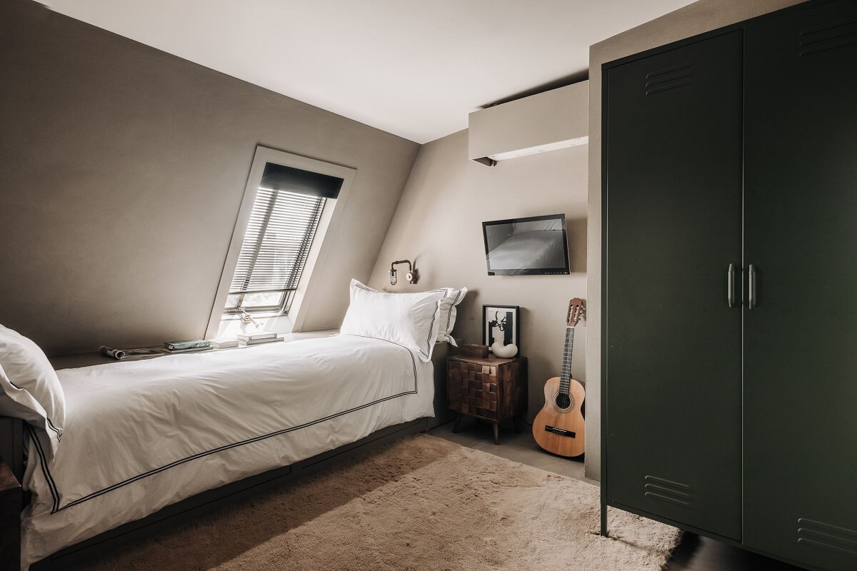 chambre minimaliste sous combles chambre minimaliste sous combles