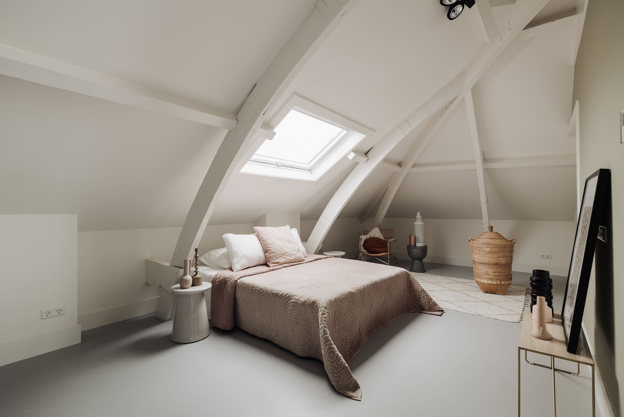 chambre minimaliste avec poutres chambre minimaliste avec poutres