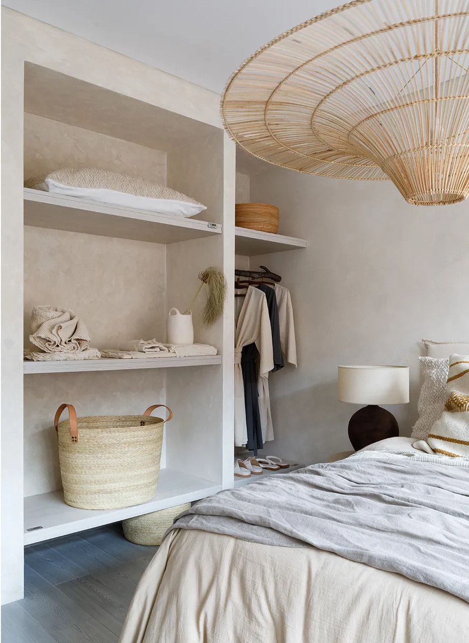 dressing ouvert dans chambre