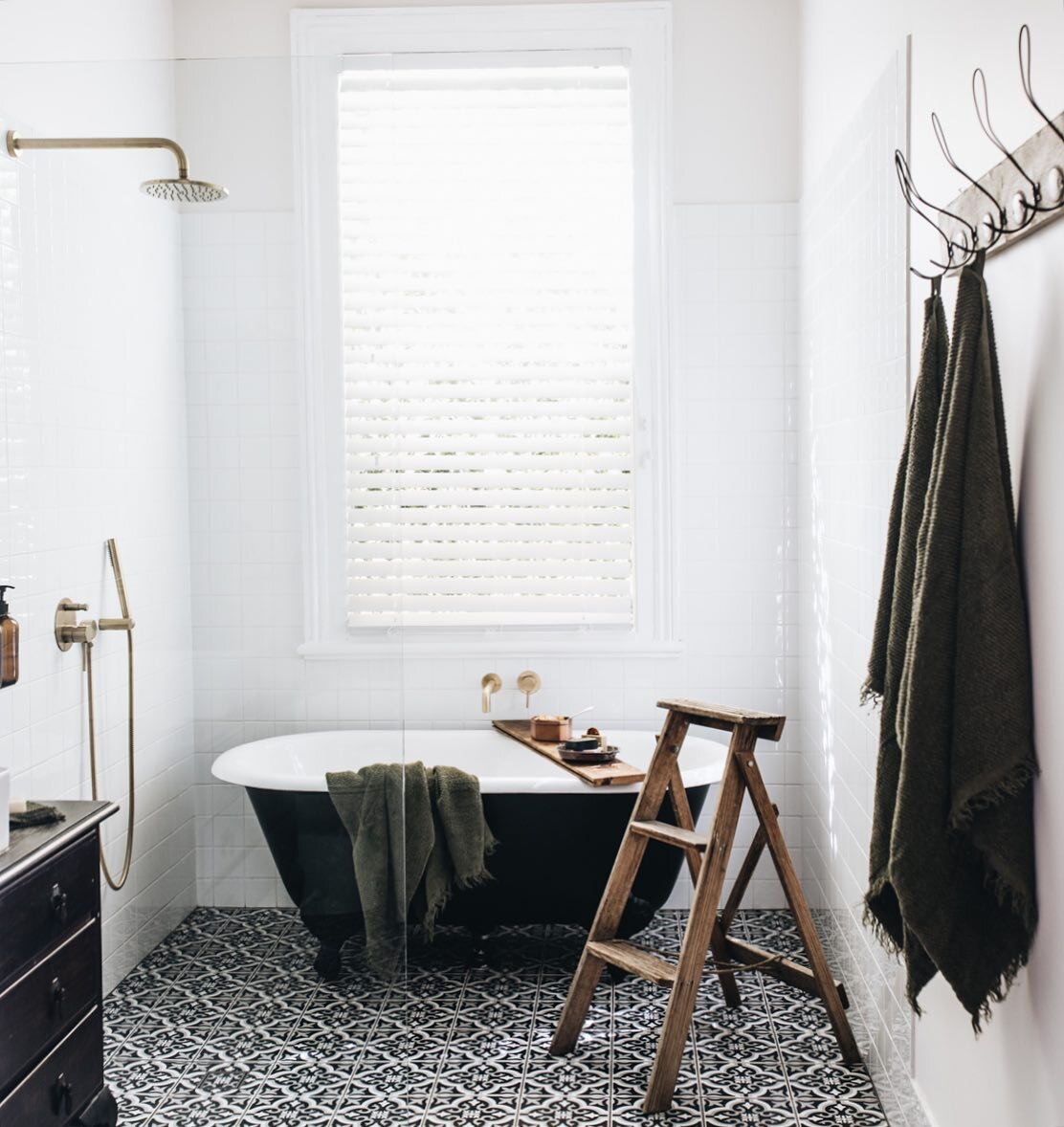 salle de bain à l'ancienne décoration vintage