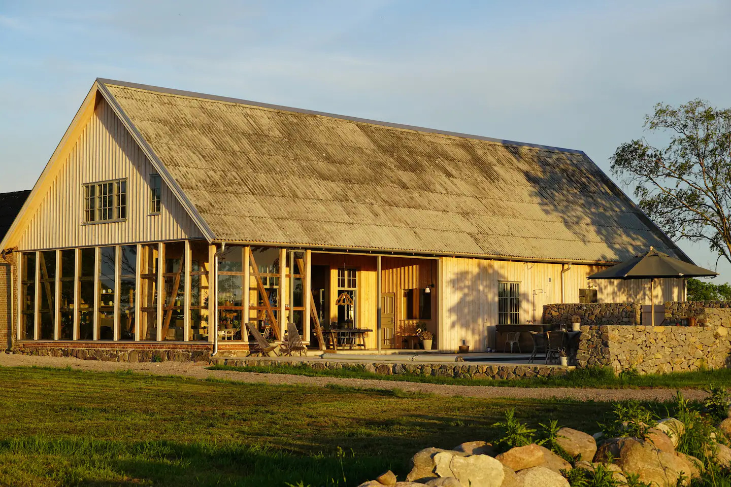 façade grange rénovée