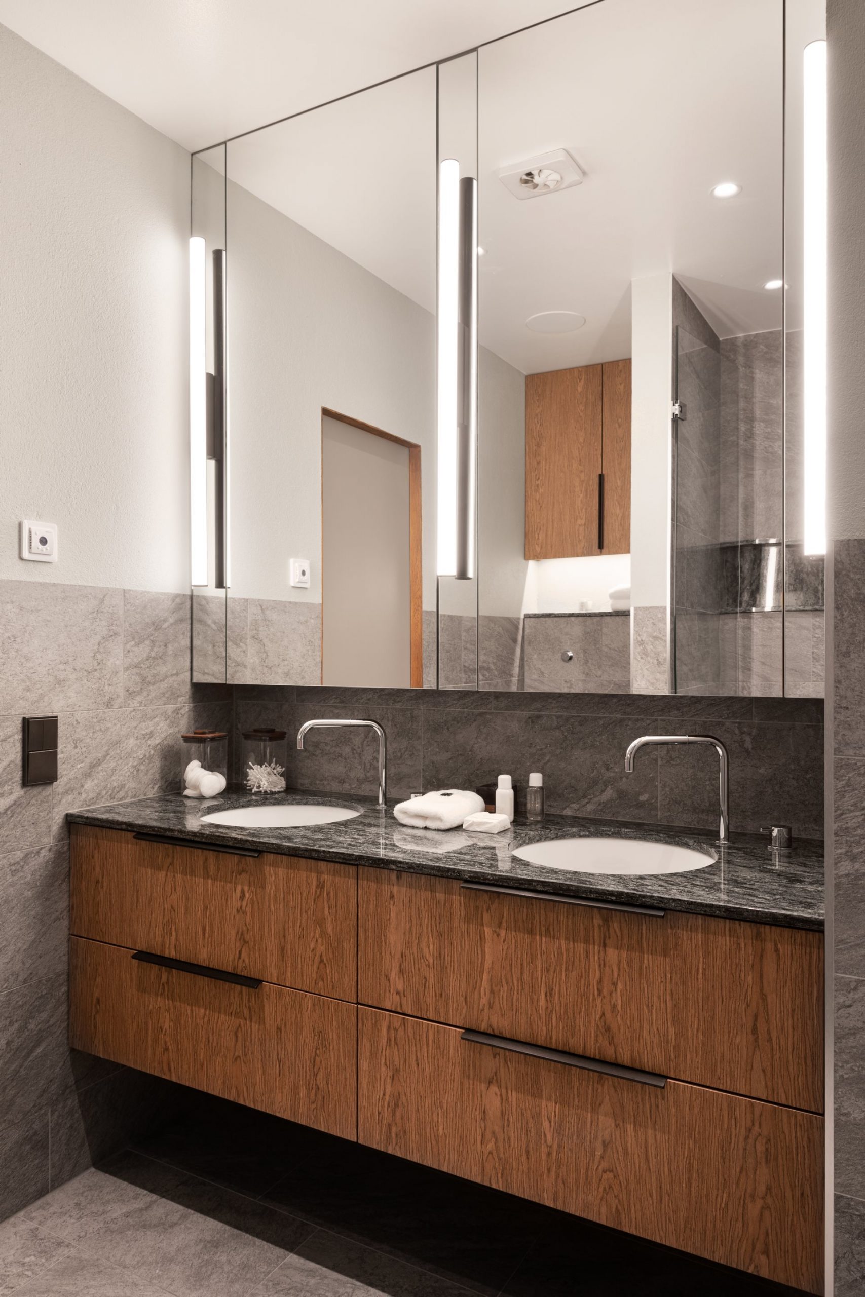 salle de bain design grise et bois salle de bain design grise et bois